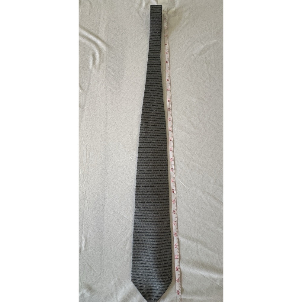Kenneth Cole New York Gray Textured Silk Neck Tie Classic Modern